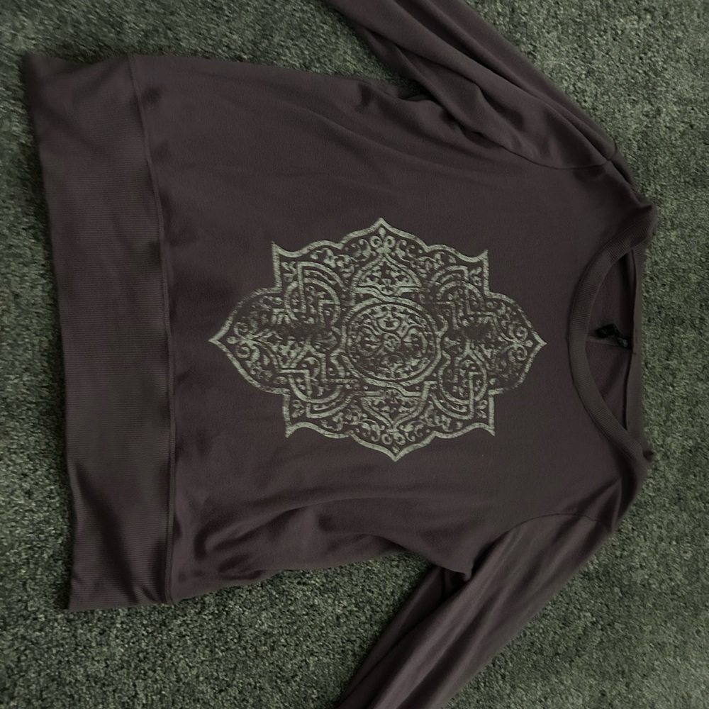 GAIAM Women's Plum Mandala Long Sleeve Tee